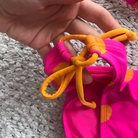 Bikini - Picture 4 of 7